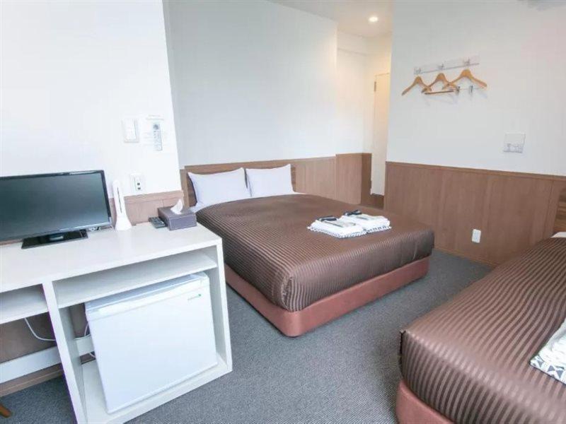 Oak Hotel Tokyo prefektur Exteriör bild
