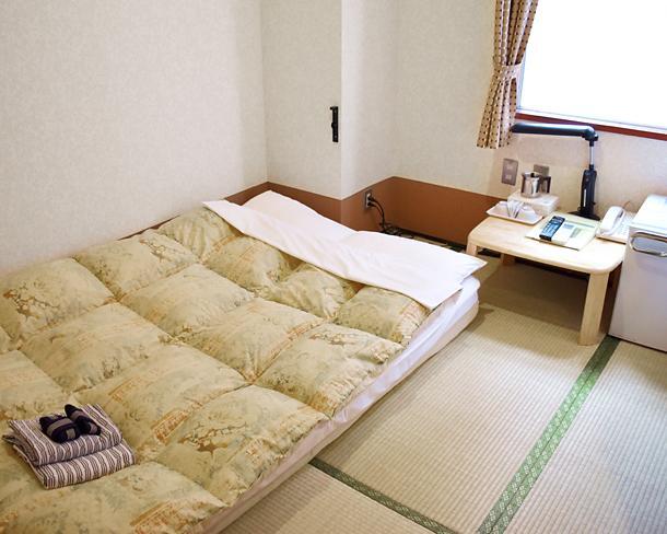 Oak Hotel Tokyo prefektur Exteriör bild